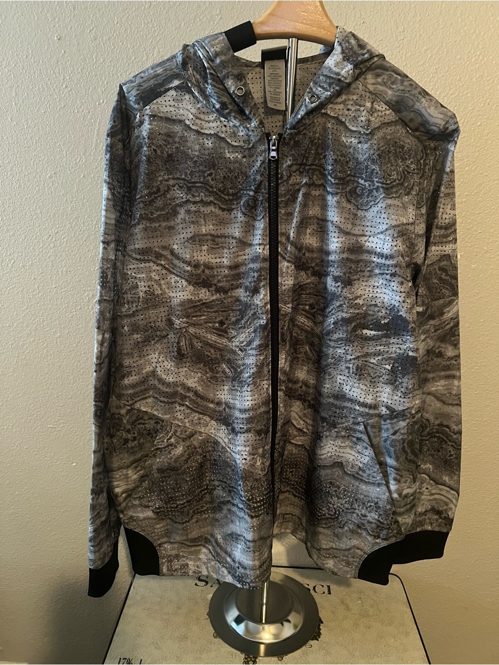 Champion Marble-Print Zip Hoodie in Gray and Black woman’s size XXL